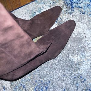 Beautiful, lightly worn, SUEDE *Made in Italy* boots!!!😍